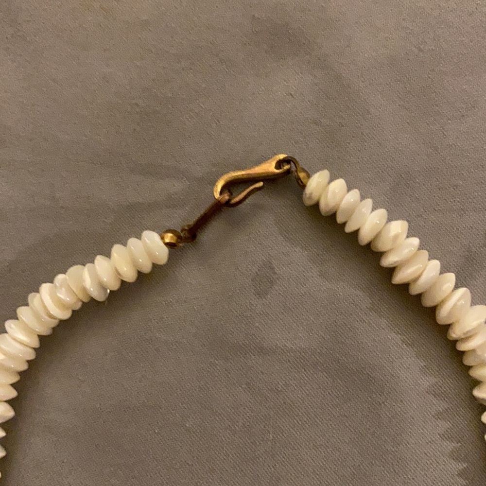 MOP Shell necklace - Picture 3 of 4